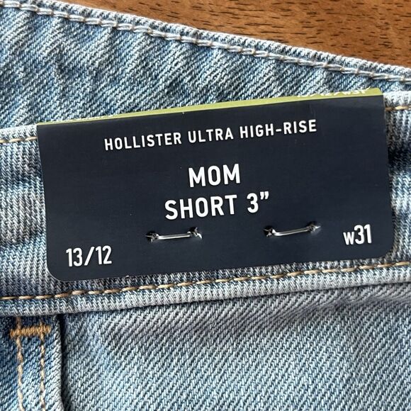 Hollister Ultra High Rise Mom Short 3 inch Light Wash Crossover Size 13/12 NWT - Picture 9 of 15